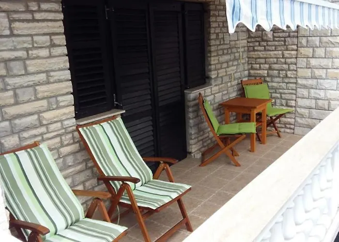 Apartment Camelia Maslenica