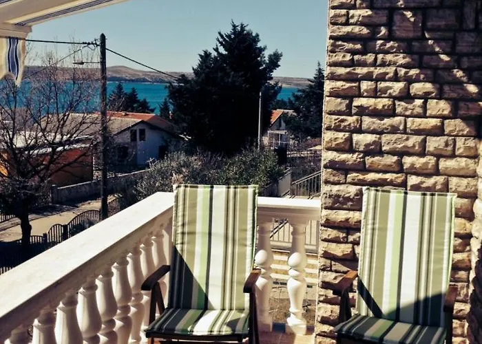 Camelia Apartment *